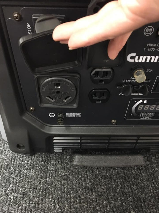 Cummins P4500i 3700W/4500W Onan A058U955 Remote Start Portable Gas Inverter Generator Scratch & Dent